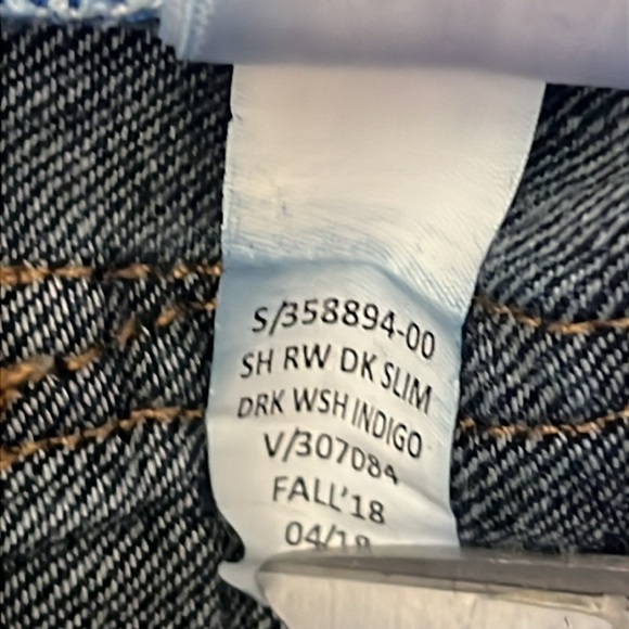 Gap Boys Dark Wash Relaxed Straight Legged fit. Pull on - Picture 5 of 8